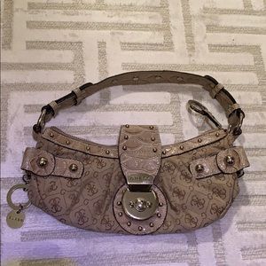 guess small shoulder bag